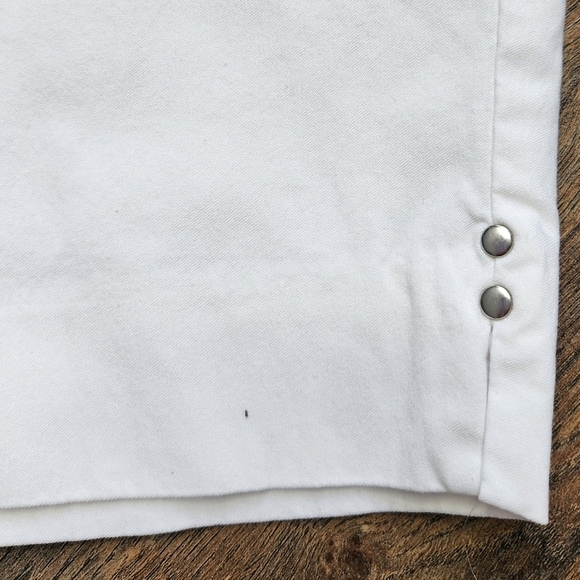 NWOT S.C&C.O white capri Size 10 - Picture 4 of 5